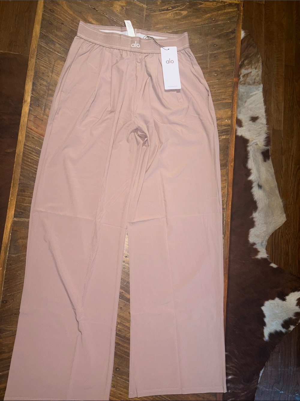 ALO Yoga Wide-Leg Lounge Pants in Dusty Blush